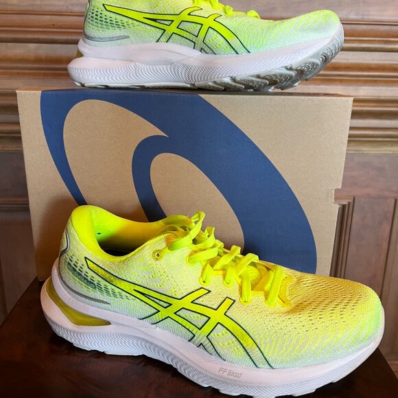 Asics Womens Size 8 Gel-Cumulus 24 Safety Yellow Running Shoes - Picture 2 of 6